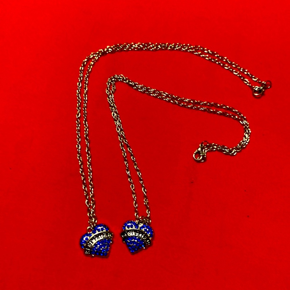 Matching best friends necklaces